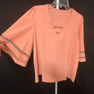 NWOT XL peach sexy v-neck with mesh strips on v and the bell style sleeves